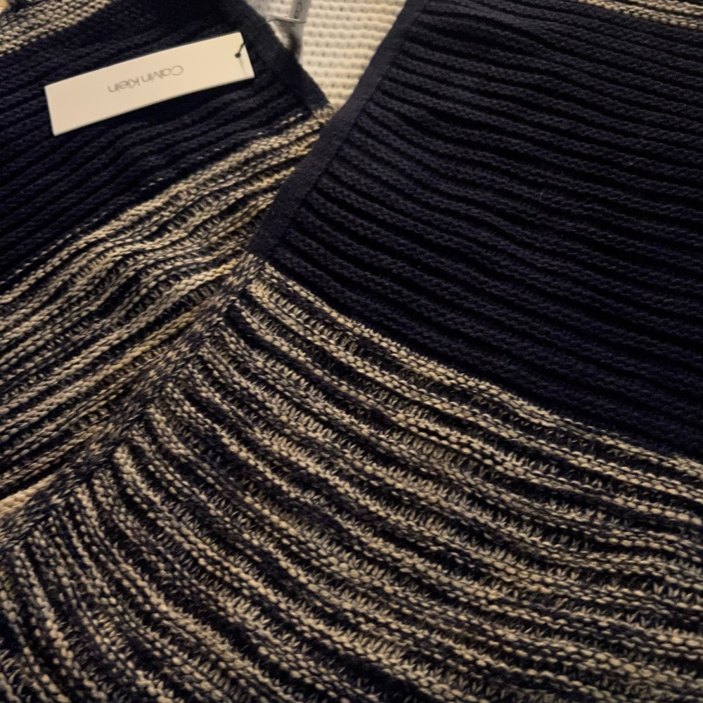 NWT Calvin Klein Knit Scarf - Picture 7 of 7